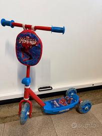 Monopattino spiderman