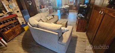 Divano angolare Poltronesofà “Gallarate” con pouf 