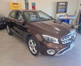 Mercedes GLA SPORT AZIENDALE LEGGI
