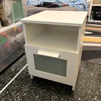 Comodino IKEA BRIMNES