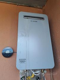 Scaldabagno a gas da esterno BOSH T5600