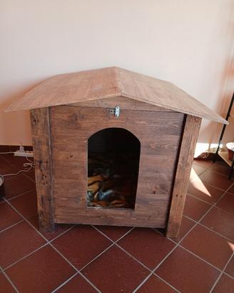 Cuccia in legno cane taglia grande 