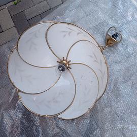 Lampadario e lampade comodino