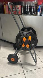 Avvolgitubo portatile con ruote