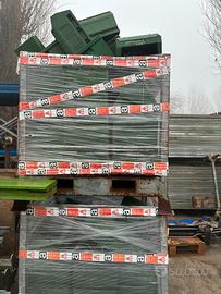 Scatole in plastica contenitive