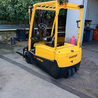 Carrello elevatore elettrico hyster 2000kg