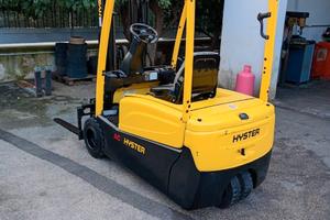 Carrello elevatore elettrico hyster 2000kg