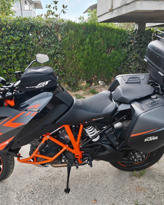 KTM SUPER DUKE 1290 GT