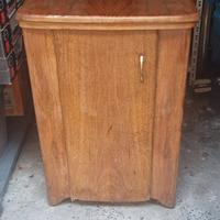 macchina da cucire a pedale marca Erika