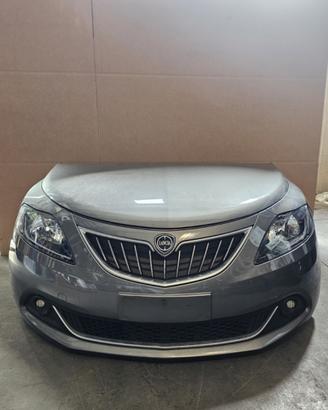 Muso musata Lancia Y 1.0 Hybrid led 2023