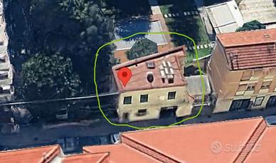 Palazzina indipendente su 4 lati