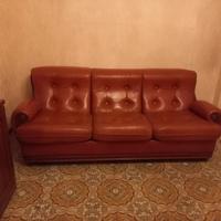 Set divano letto e poltrone in pelle