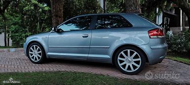 Audi A3 2.0 tdi Ambition SLine Bose