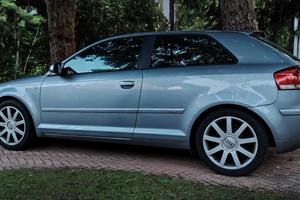 Audi A3 2.0 tdi Ambition SLine Bose