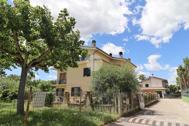 6 LOCALI A GIULIANOVA