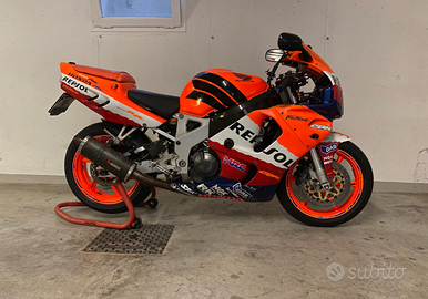 Cbr 900