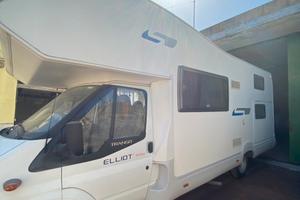 Camper mansardato
