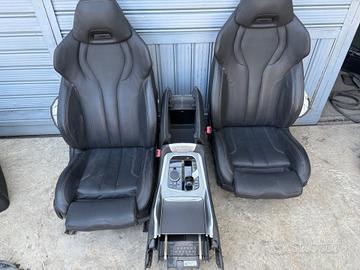 Tappezzeria o ricambi per BMW x6 m