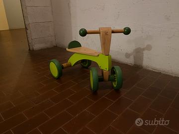 Triciclo in lego Hape