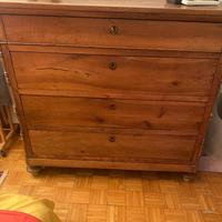 Cassettone Antico in Noce