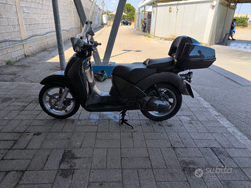 Aprilia Scarabeo 200