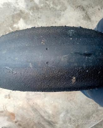 Dunlop KR e Pirelli SBK 