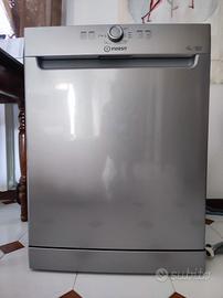 Lavastoviglie INDESIT libera installazione