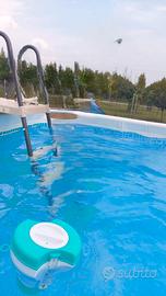 PIscina esterna con Scala