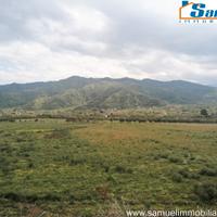 Francavilla di Sicilia, ampio terreno di ettari 10