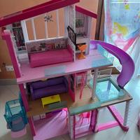 Casa di Barbie a 3 piani con accessori - PERFETTA
