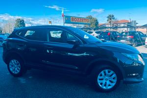 Nissan Qashqai 1.5 dCi DPF Visia