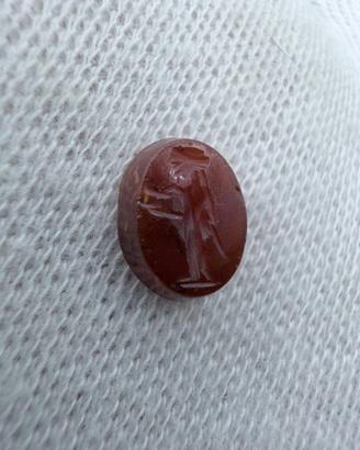 Intaglio Romano in Corniola II-III sec con Dea