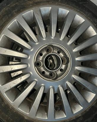 Cerchi da 15 fiat 500