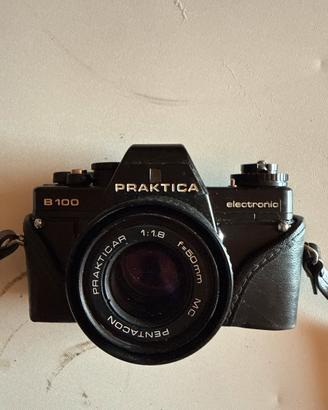 Fotocamera PRAKTICA.  B100