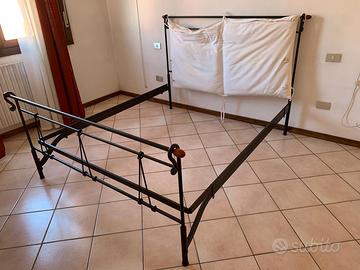 struttura letto in ferro battuto