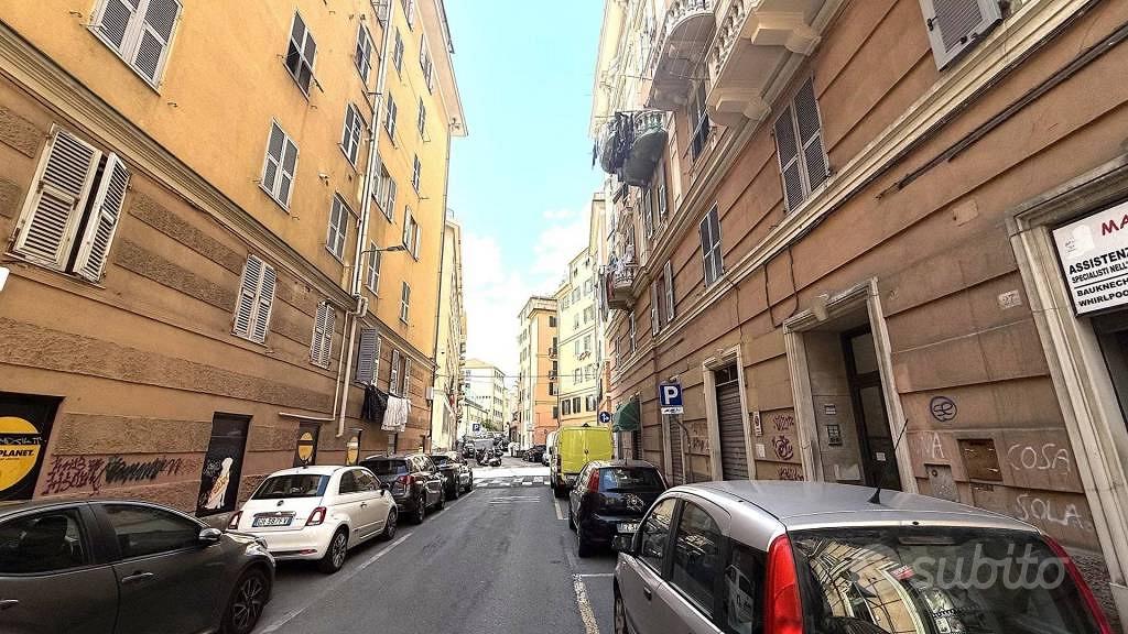Attività / Licenza di 160 m² a Genova - Vista 2