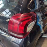 Fanale posteriore destro PEUGEOT 108 del 2016