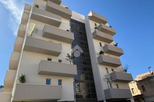 2 LOCALI A REGGIO DI CALABRIA