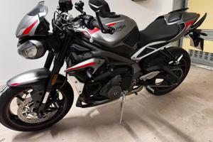Triumph street triple R 2021 + accessori