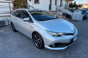 Toyota Auris Touring Sports 1.8 Hybrid Lounge