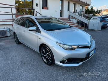 Toyota Auris Touring Sports 1.8 Hybrid Lounge