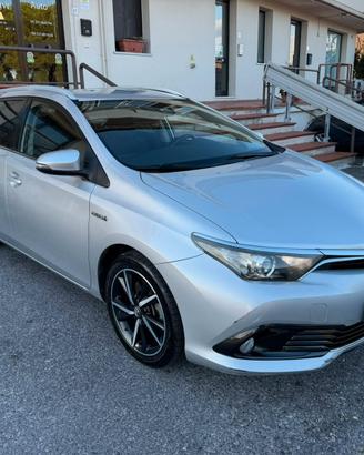 Toyota Auris Touring Sports 1.8 Hybrid Lounge