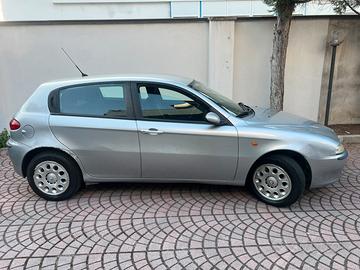 Alfa Romeo 147 Twin-Spark 1.600 c.c.