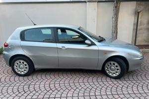 Alfa Romeo 147 Twin-Spark 1.600 c.c.