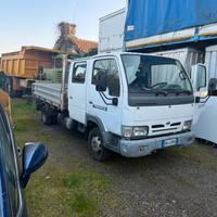 Nissan cabstar 6 posti