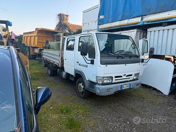 Nissan cabstar 6 posti