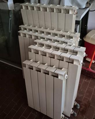 termosifoni in alluminio presso fuso