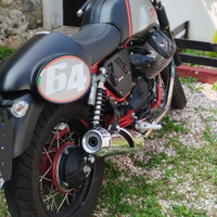 Moto Guzzi V7 Racer