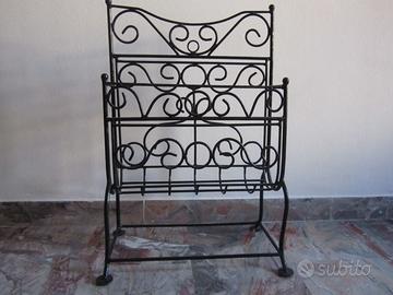 Portariviste in ferro battuto