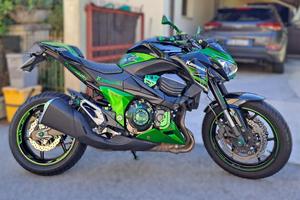 KAWASAKI Z 800 .